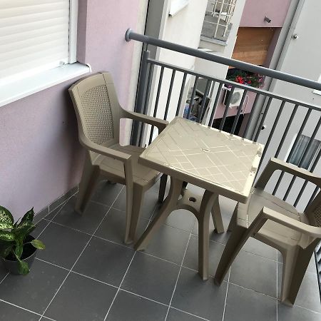 La Apartamento Ягодина Экстерьер фото