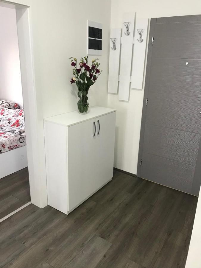 La Apartamento Ягодина Экстерьер фото